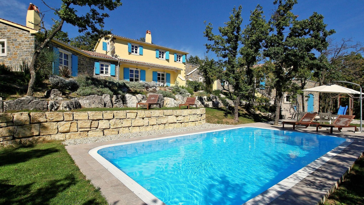 Photo of Outdoor in Trviz