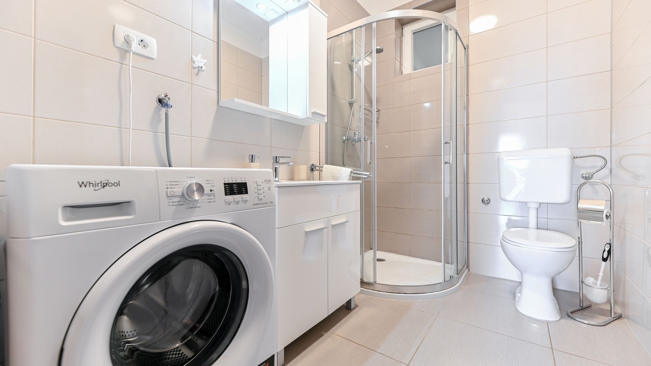 Photo of Bathroom in Seline