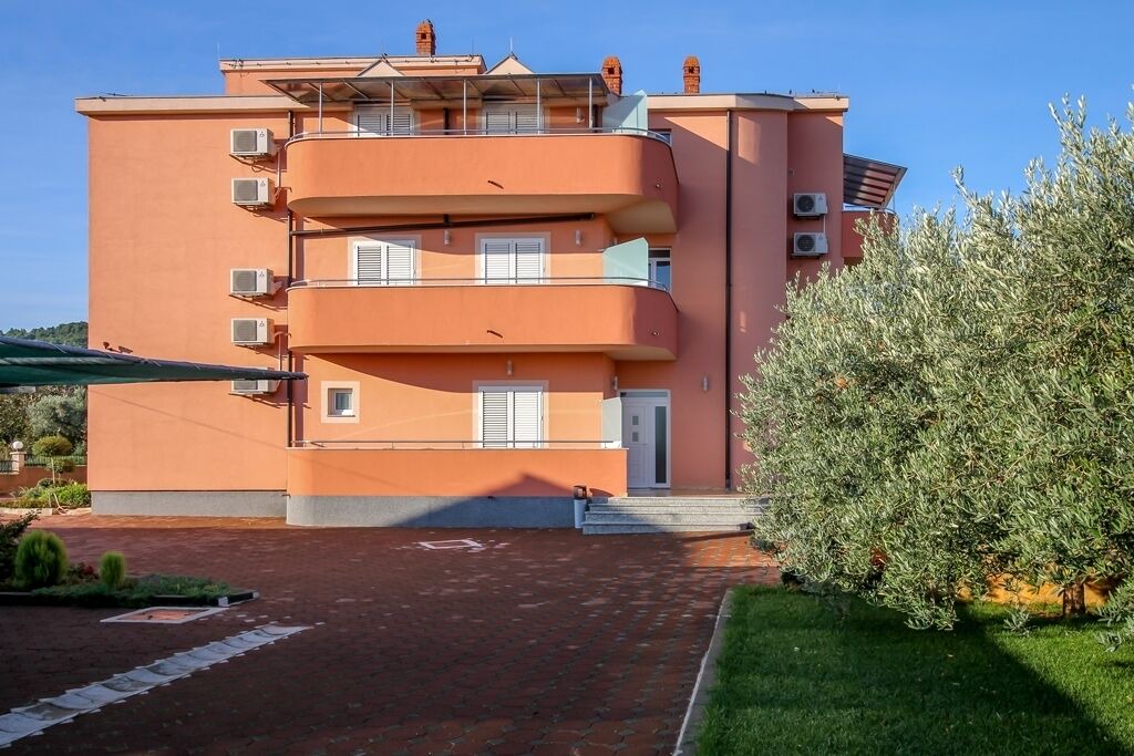 Photo of Outdoor in Nevidane