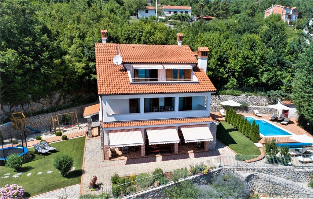 Photo of Buildings in Veprinac