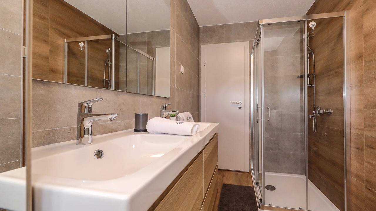 Photo of Bathroom in Seline