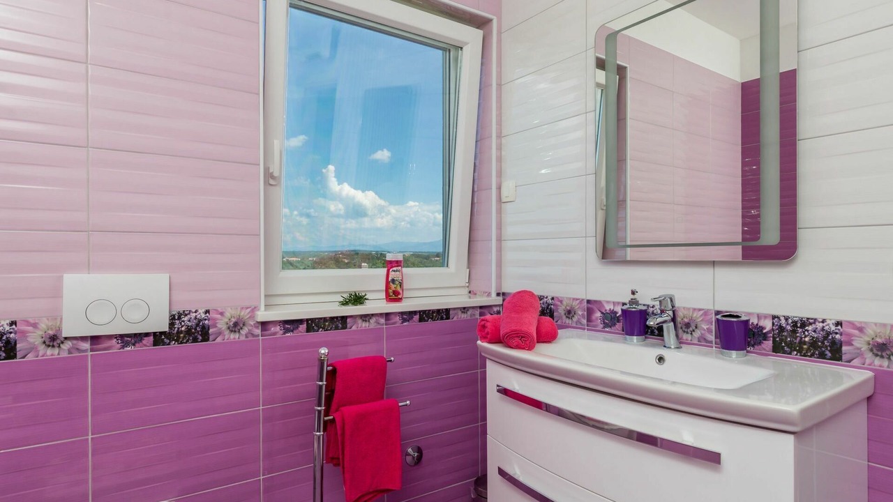 Photo of Bathroom in Kapelica