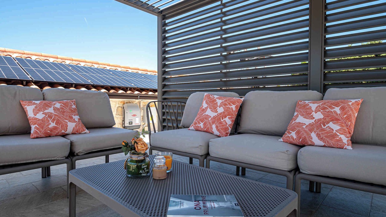 Photo of Patio Balcony in Loviste