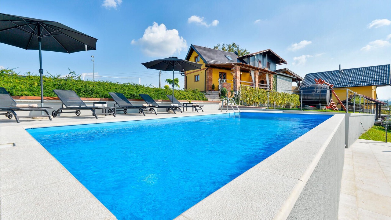 Photo of Outdoor in Cestica