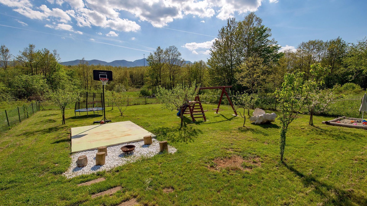 Photo of Outdoor in Lovinac