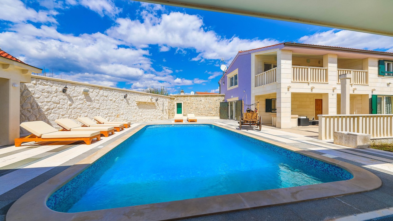 Photo of Outdoor in Klis