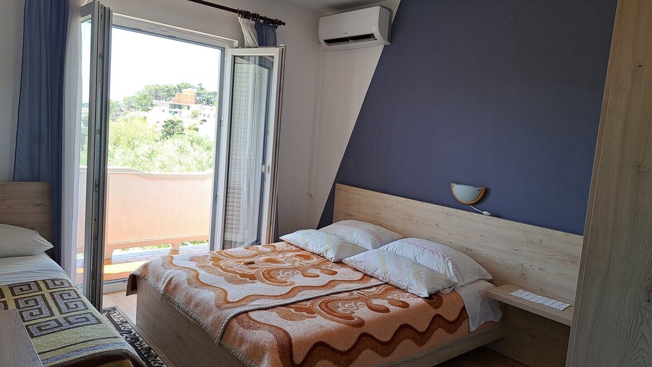 Photo of Bedroom in Banjol