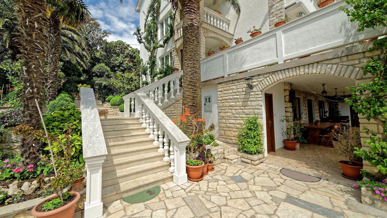 Photo of Outdoor in Suha Punta
