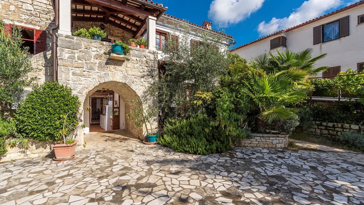 Photo of Outdoor in Peresiji