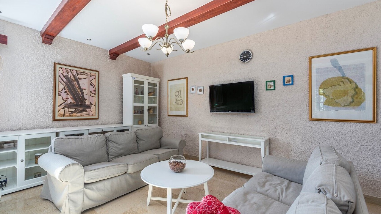 Photo of Livingroom in Peresiji