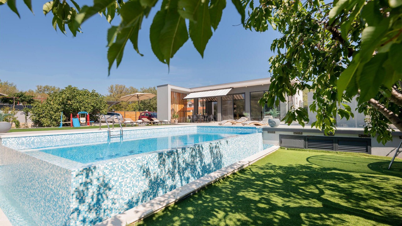 Photo of Outdoor in Sestanovac