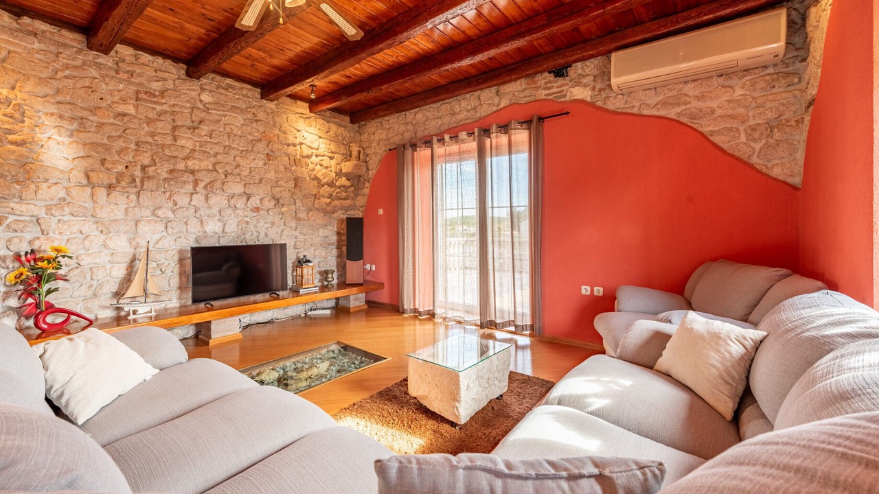 Photo of Livingroom in Ugljan