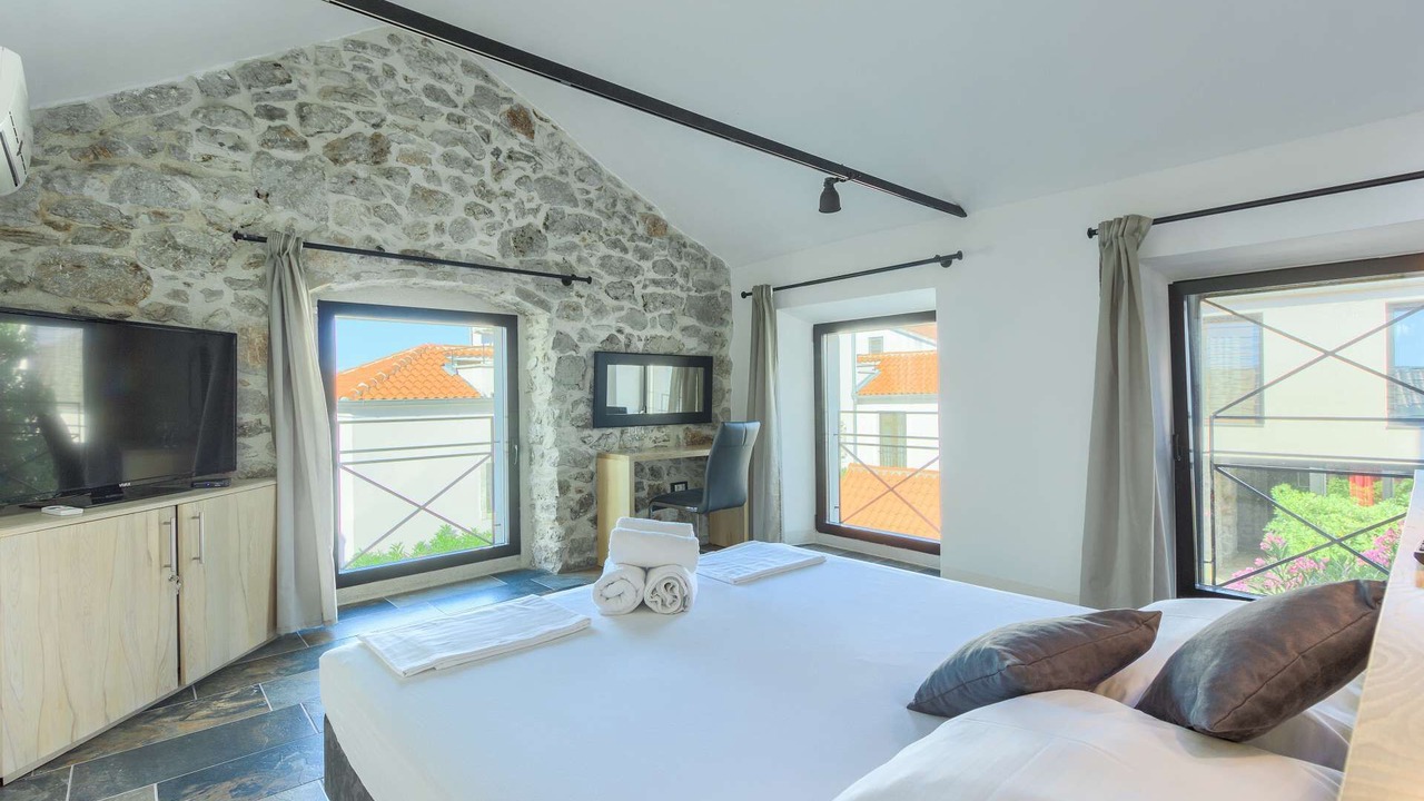 Photo of Bedroom in Tkon
