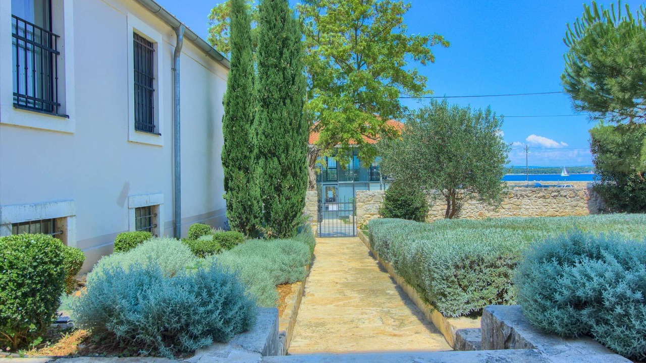 Photo of Outdoor in Tkon