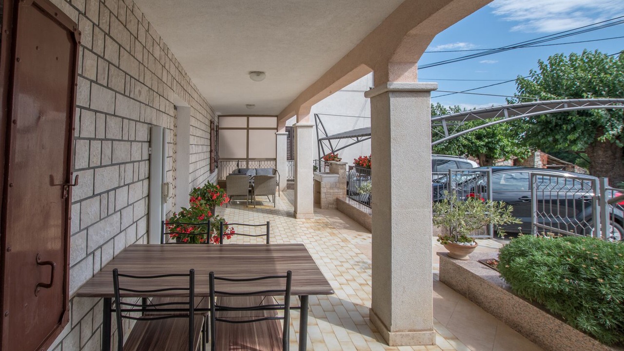 Photo of Outdoor in Murine