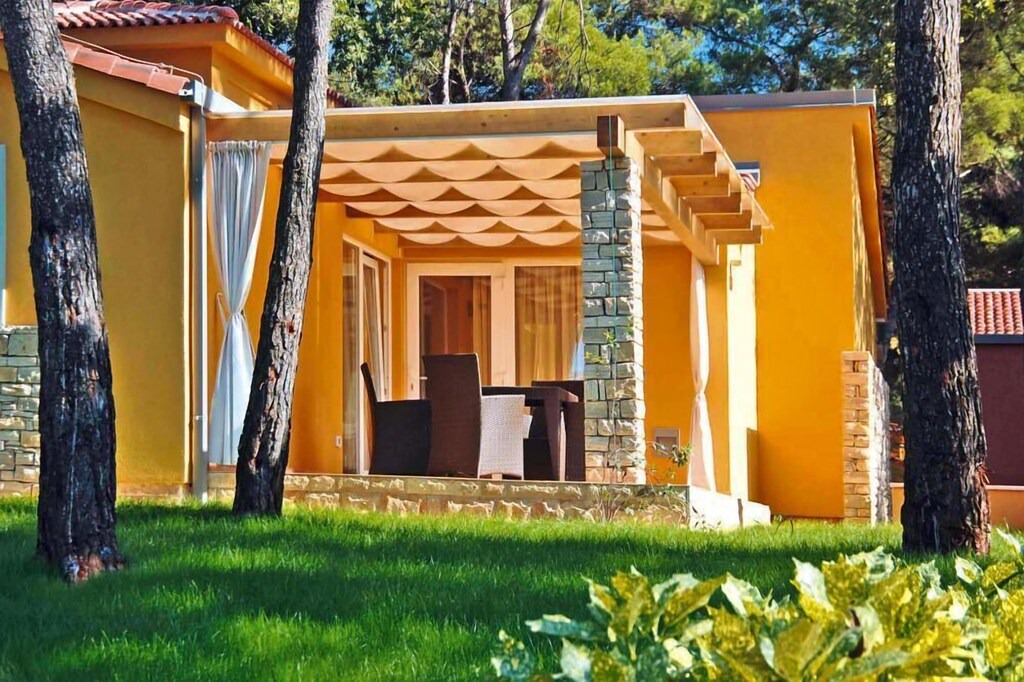 Photo of Others in Monterol