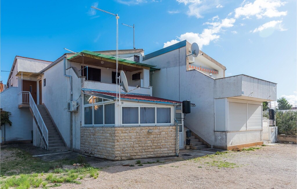 Photo of Buildings in Brodarica