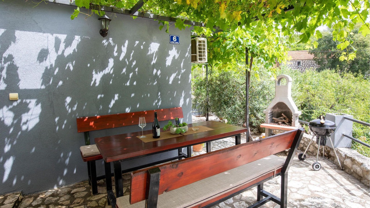 Photo of Others in Ploce