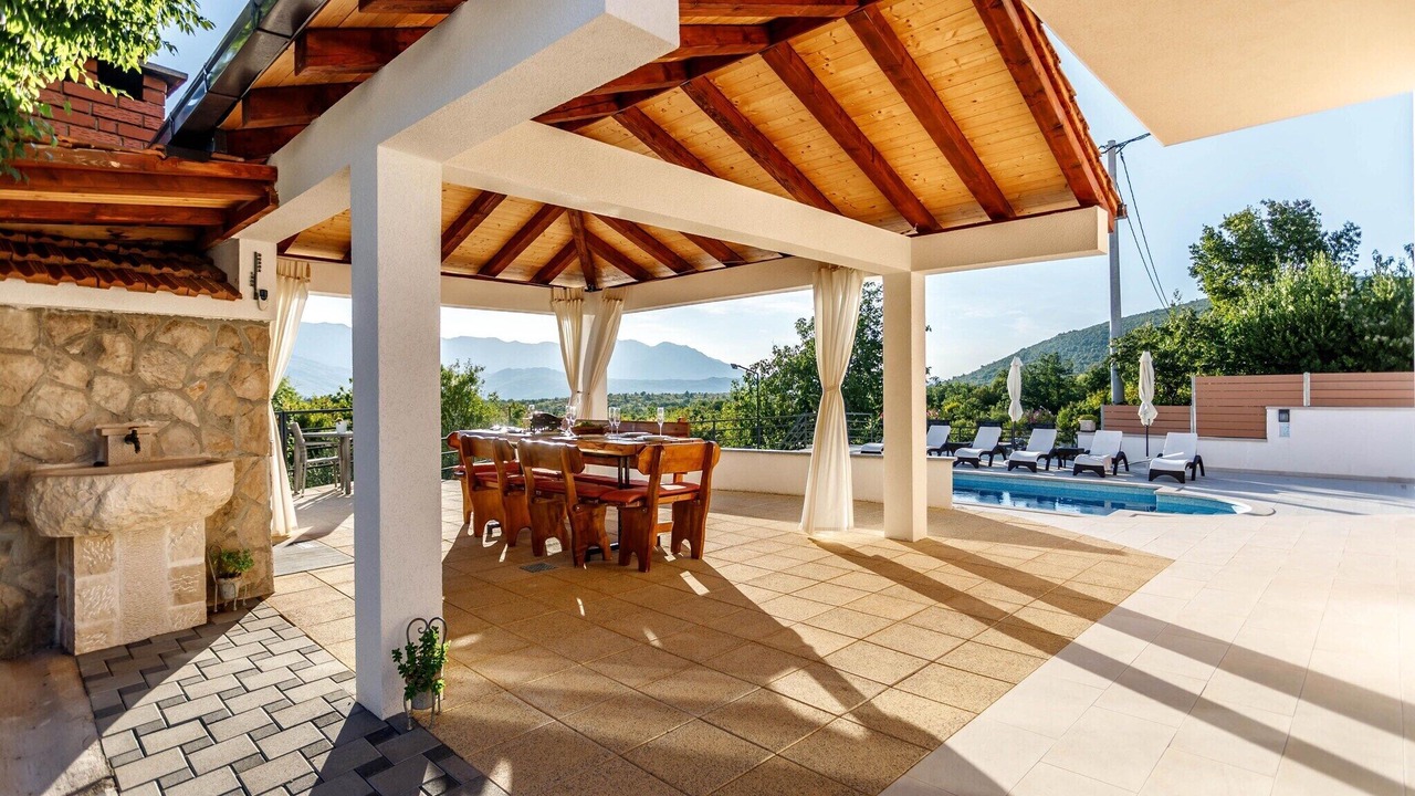 Photo of Patio Balcony in Nova Sela