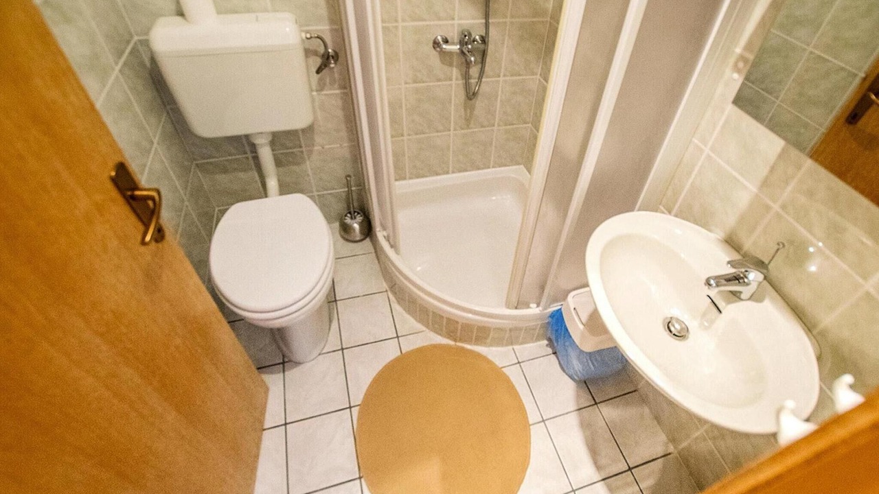 Photo of Bathroom in Seline