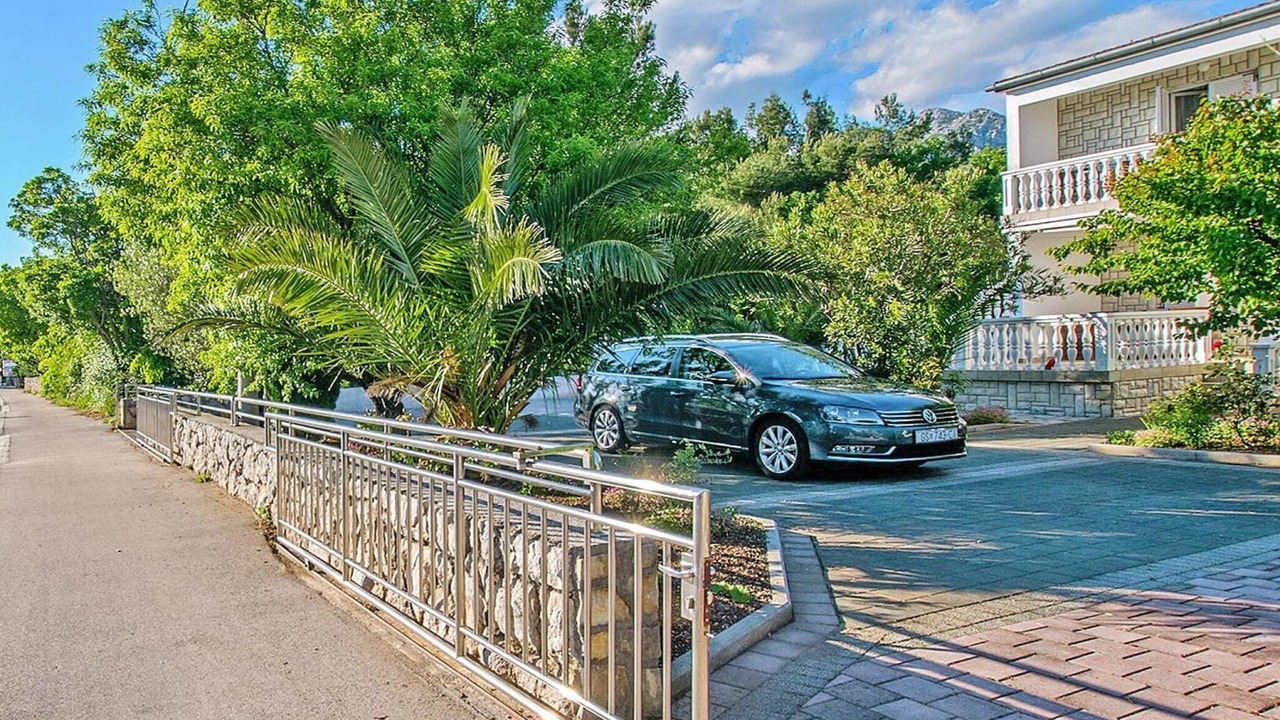Photo of Outdoor in Seline