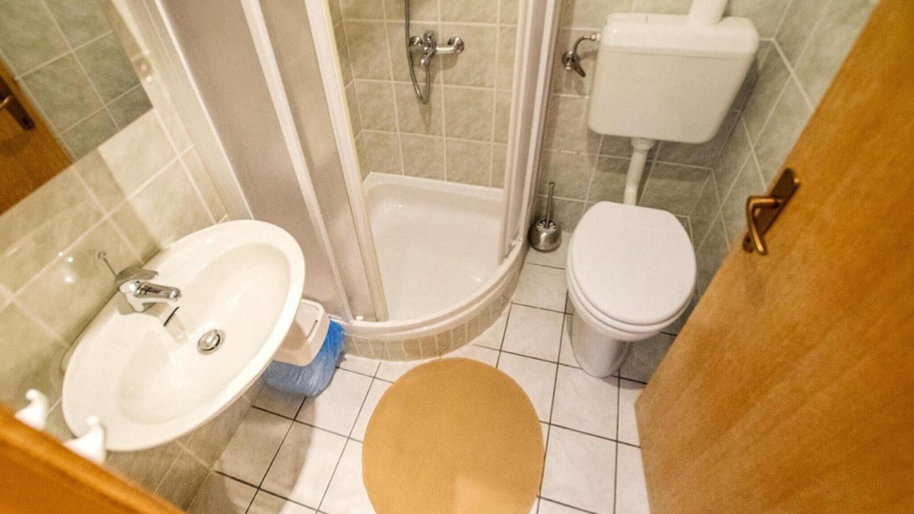Photo of Bathroom in Seline