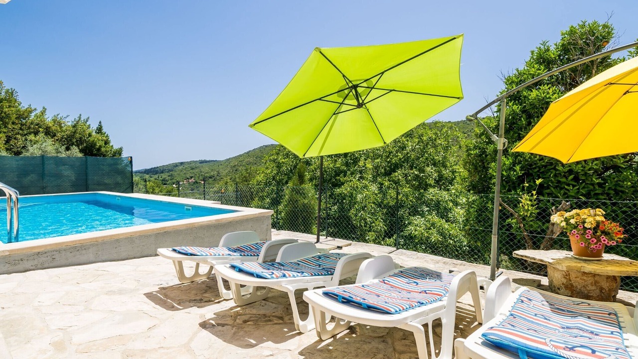 Photo of Outdoor in urinici