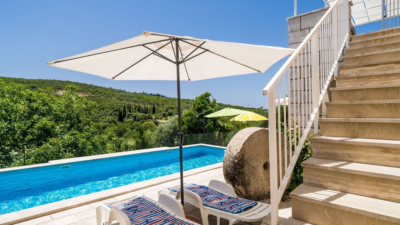 Photo of Outdoor in urinici