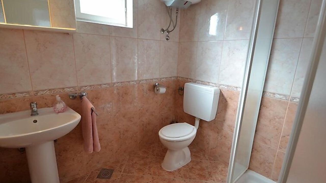 Photo of Bathroom in Opric
