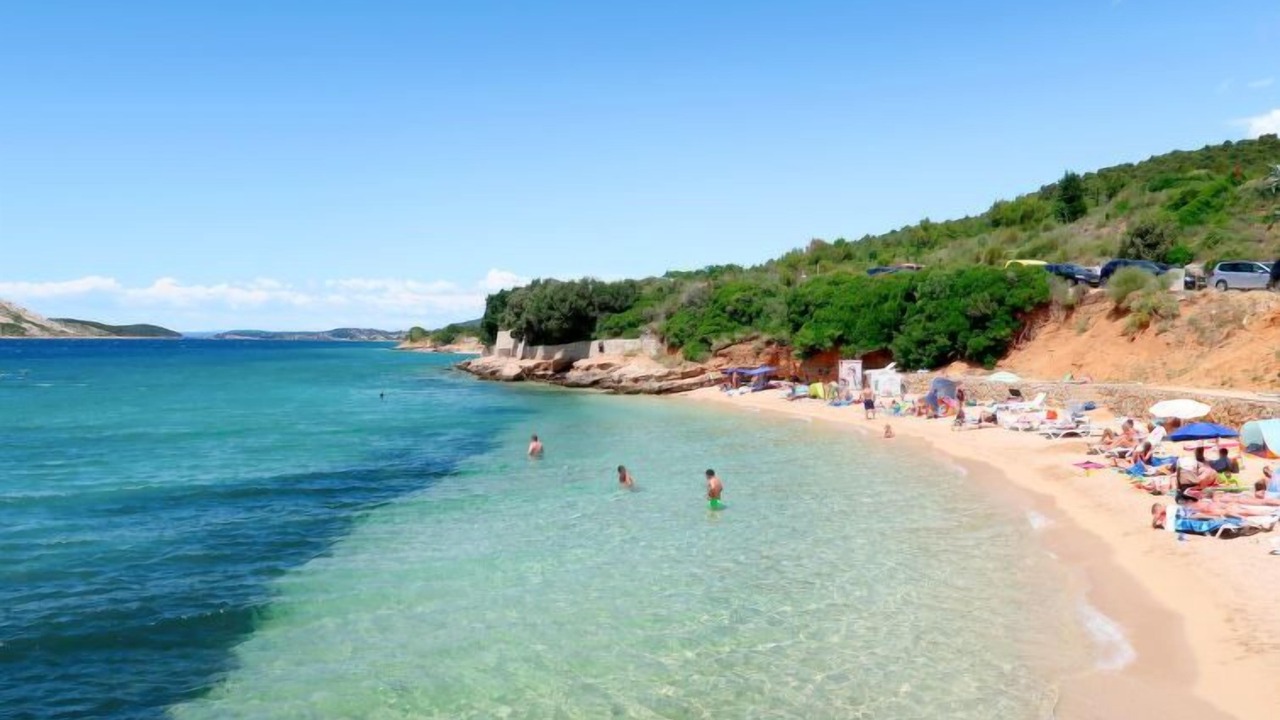 Photo of Outdoor in Banjol