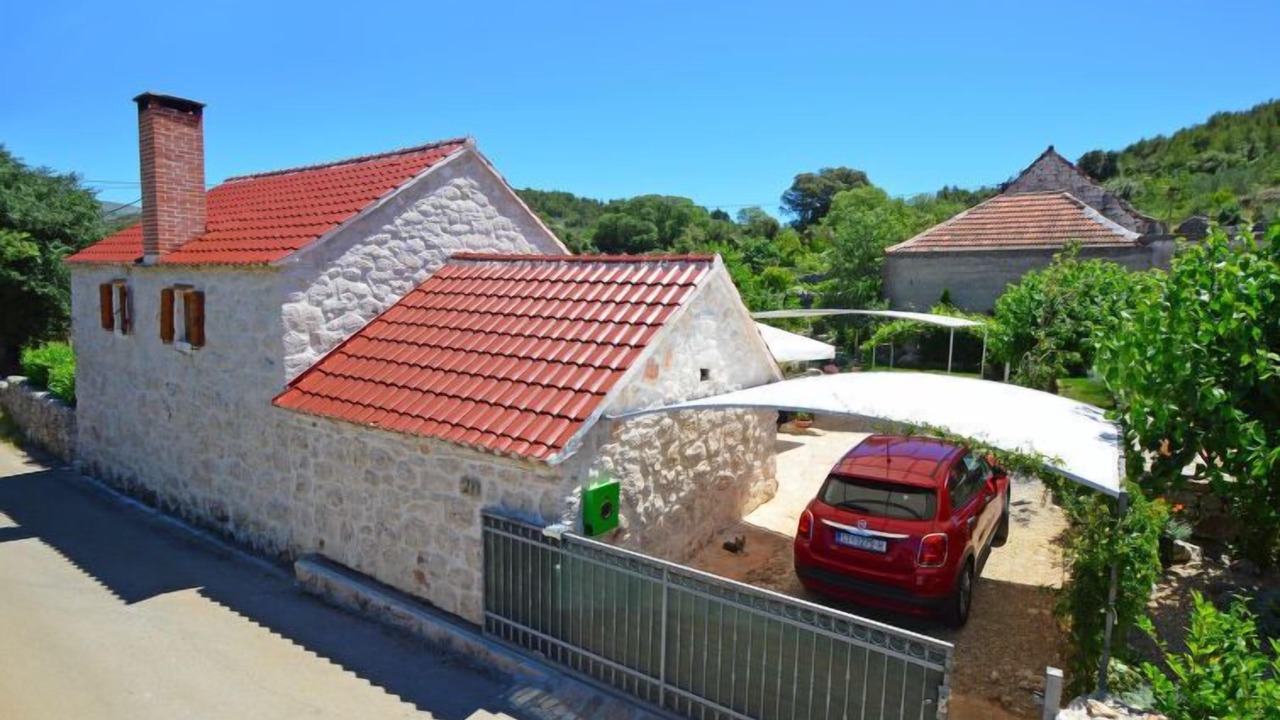 Photo of Outdoor in Seget