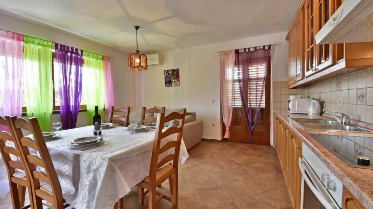 Photo of Bedroom in Opric