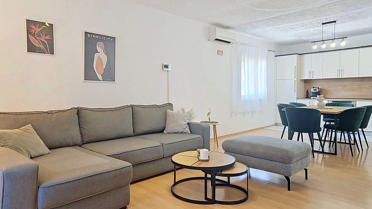 Photo of Livingroom in Tinj