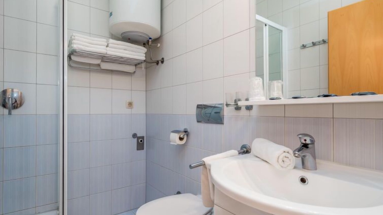 Photo of Bathroom in Kampor