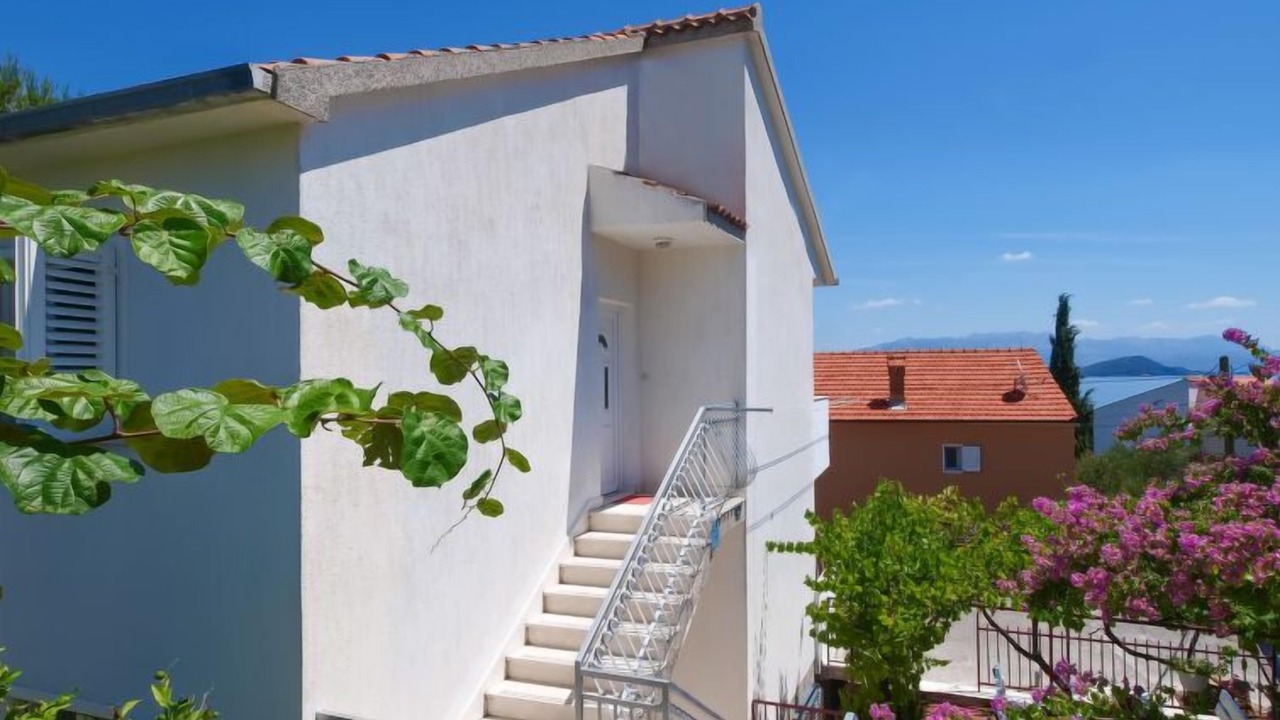 Photo of Outdoor in Slatine