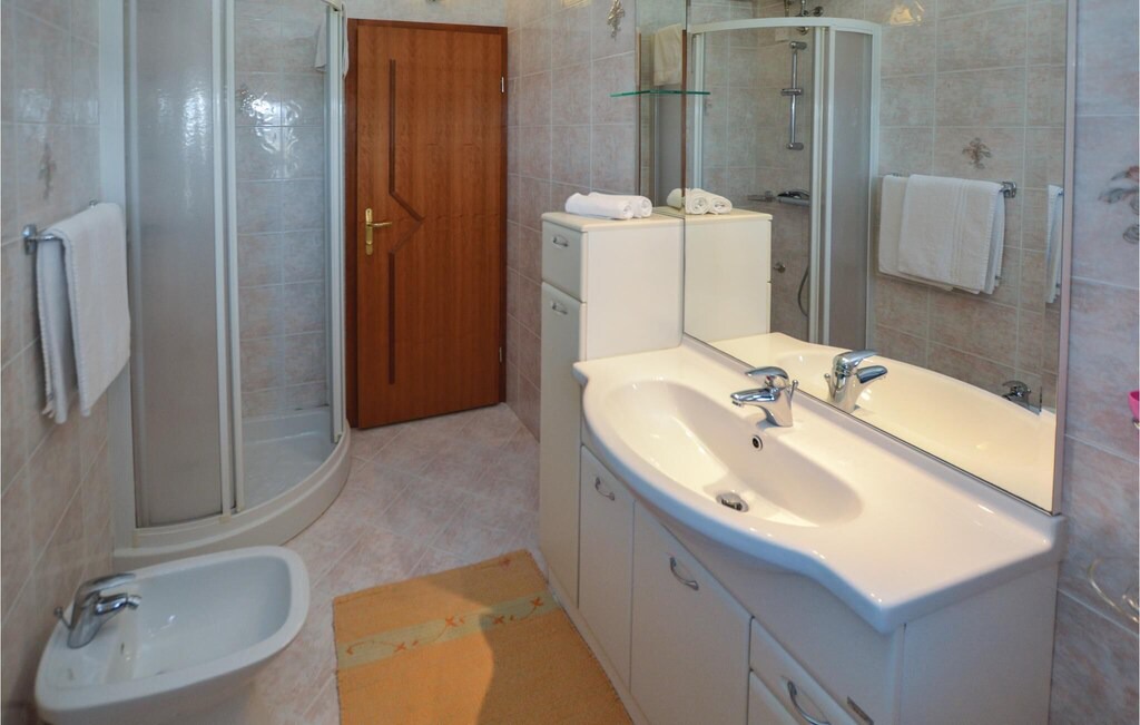 Photo of Bathroom in Seca