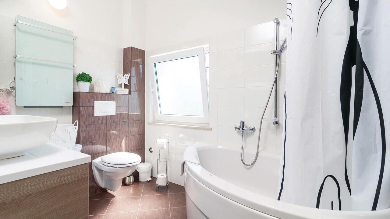 Photo of Bathroom in Dicmo