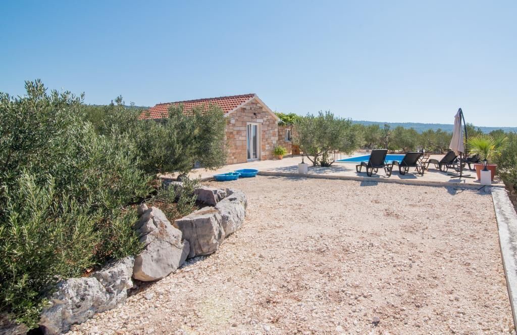 Photo of Outdoor in Supetar