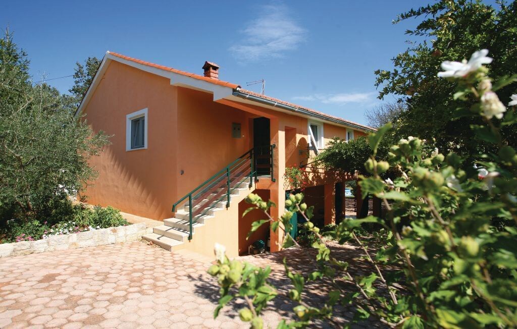 Photo of Buildings in Peruski