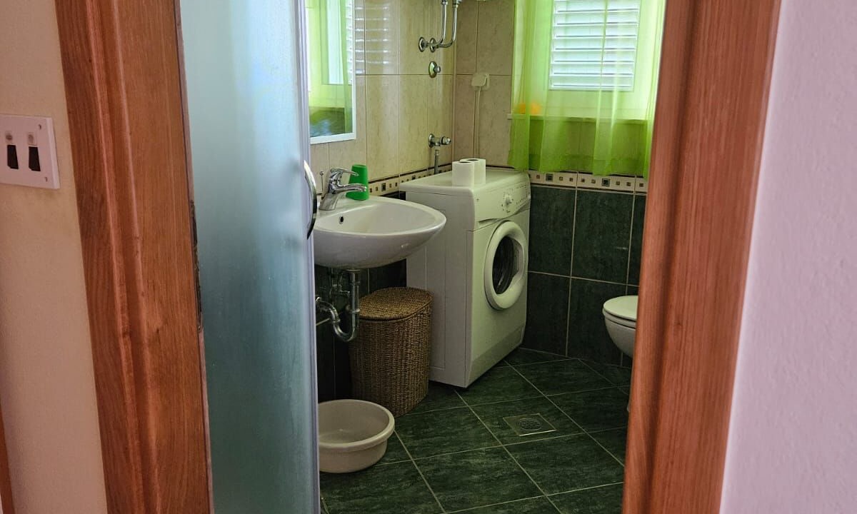 Photo of Bathroom in Preko
