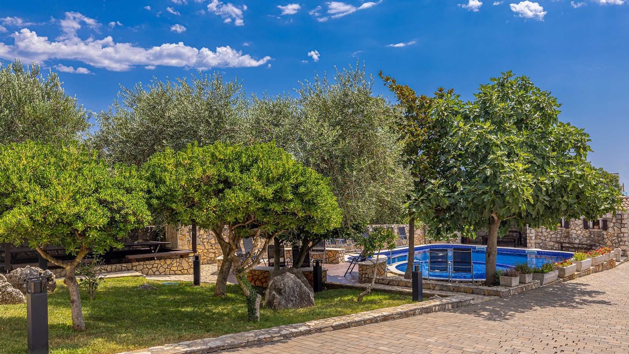 Photo of Outdoor in Linardici