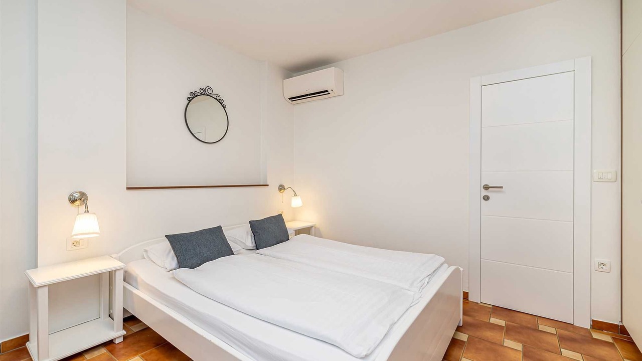 Photo of Bedroom in Linardici