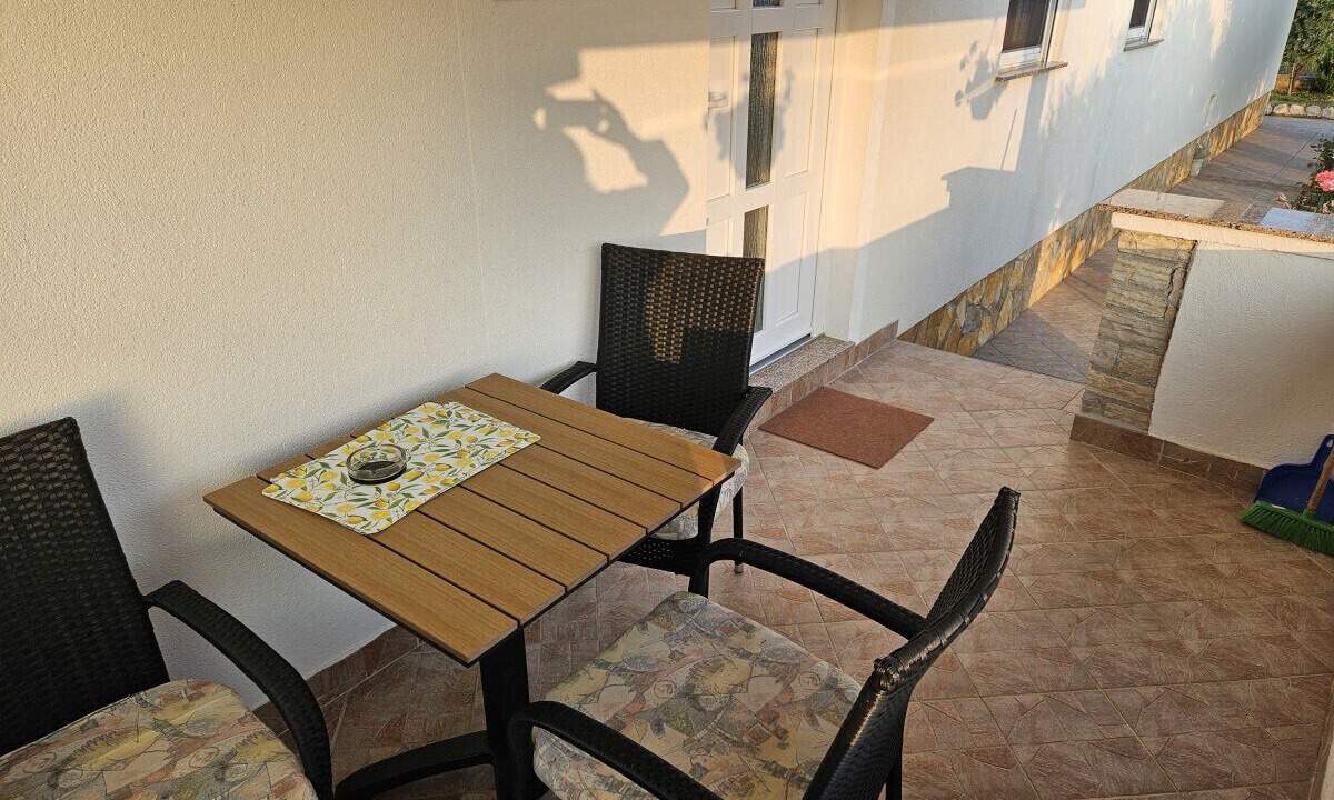 Photo of Outdoor in Nin