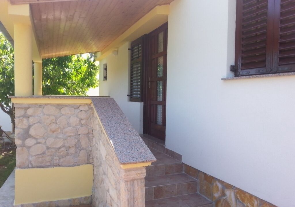 Photo of Outdoor in Nin
