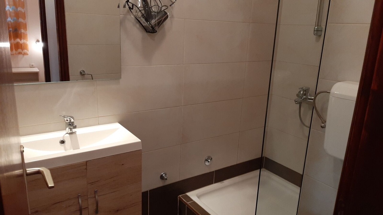 Photo of Bathroom in Baska