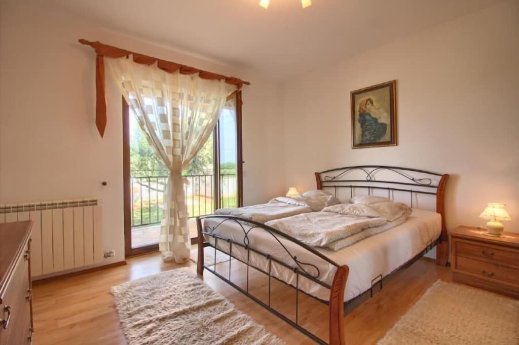 Photo of Bedroom in Sisan