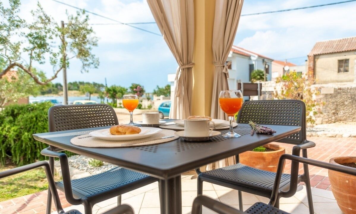 Photo of Outdoor in Nin