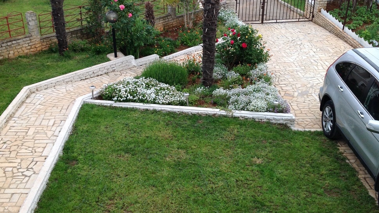 Photo of Outdoor in Stinjan
