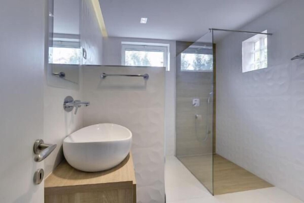 Photo of Bathroom in Sisan