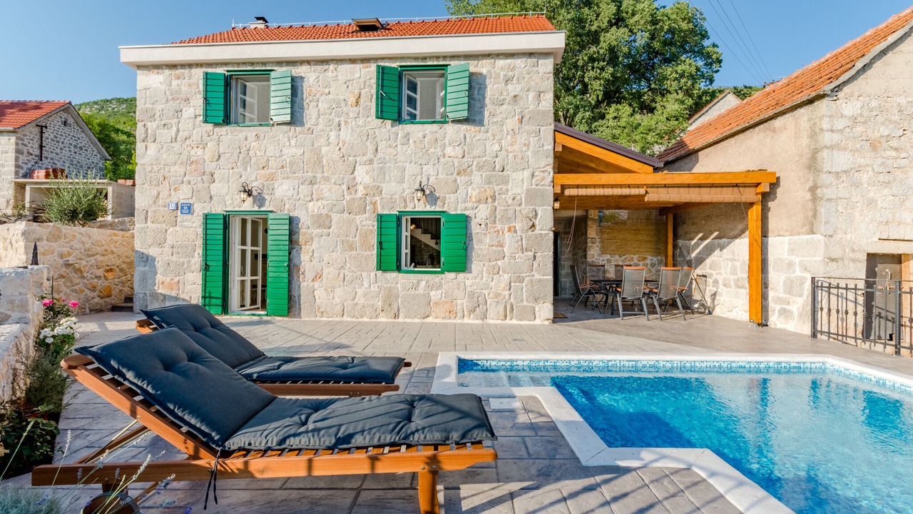 Photo of Outdoor in Crivac